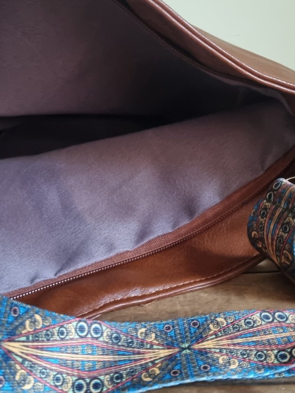 Shoulder bag - Picture 4 of 4